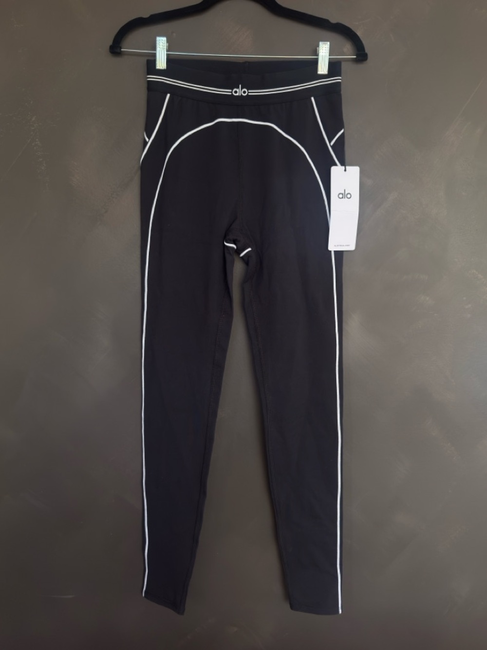Alo NEW WITH TAGS Airbrush High-Waist 7/8 Heart Throb Legging